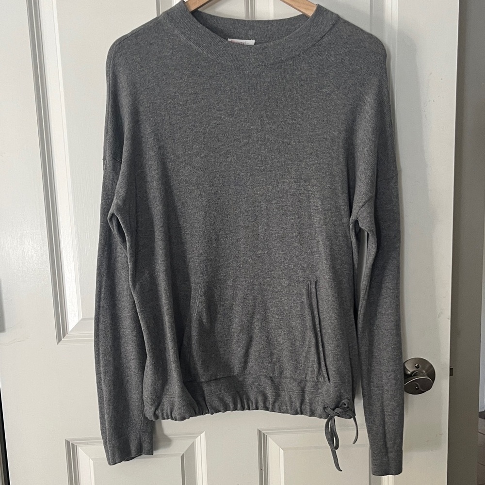 J Jill Pure Jill Gray Long Sleeve Knit long sleeve Top w/ pocket sz Med
